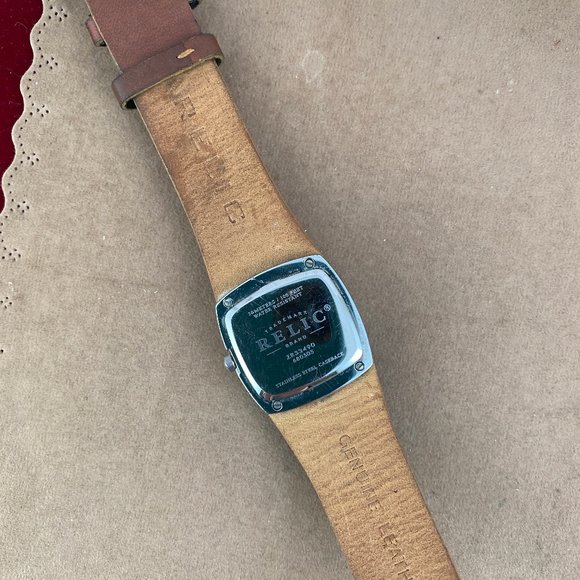 Relic Stainless Steel Watch Brown Leather Strap - Picture 7 of 7